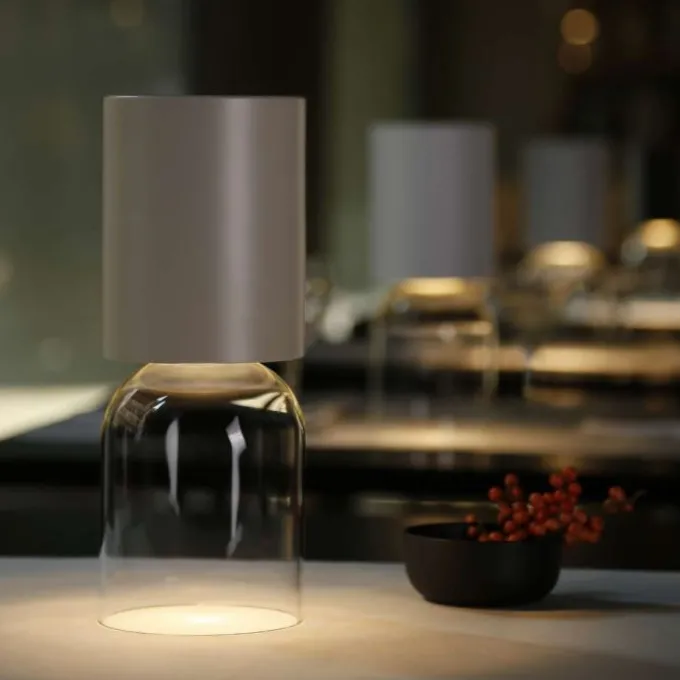 Lampe de table Nui Mini