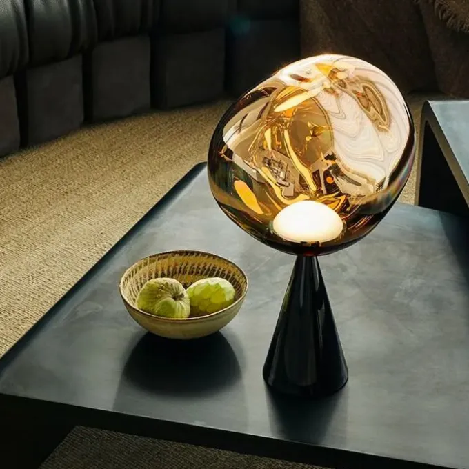 Lampe à poser Melt cone fat table