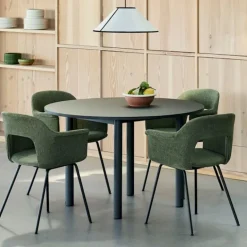 Layout 214 Fauteuil - Pieds acier - Entièrement rembourrée