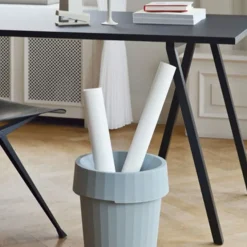 Loop Stand High Table