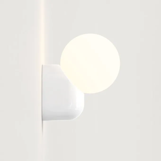 Lyra Wall Single