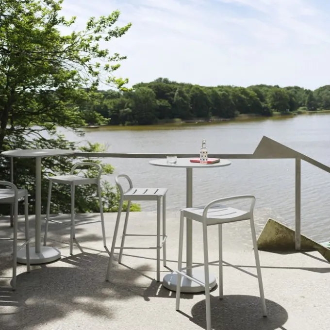Mange-debout Rond Linear Steel