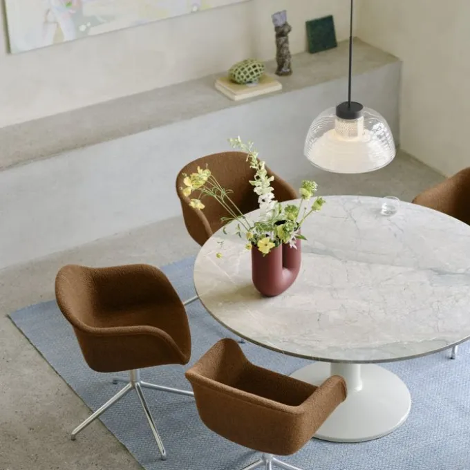 Midst Table