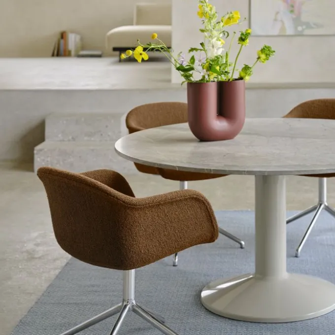 Midst Table