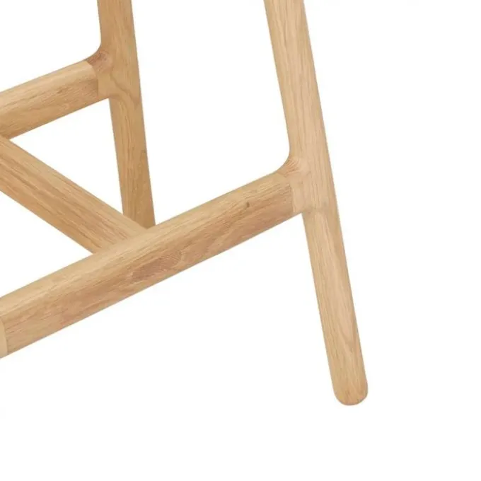 Odd Tabouret