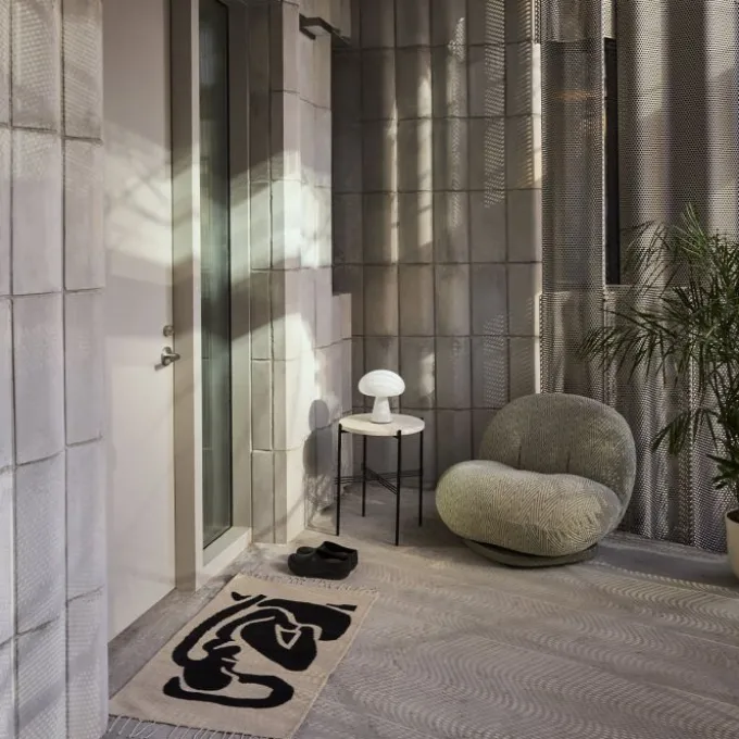 Pacha Outdoor Lounge Chair