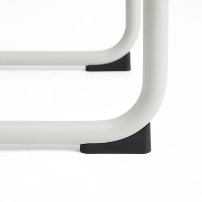 Palissade Cantilever Chaise