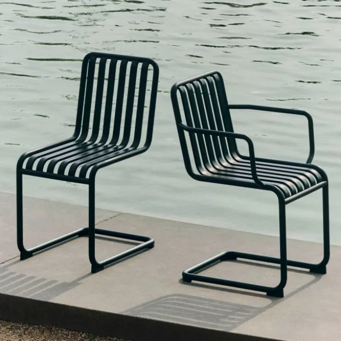 Palissade Cantilever Chaise