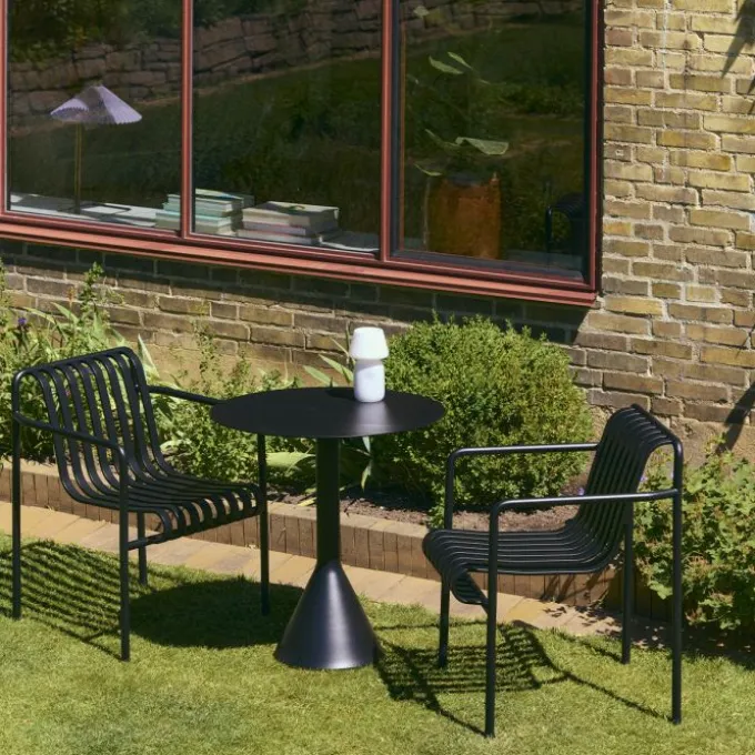 Palissade Cone Table