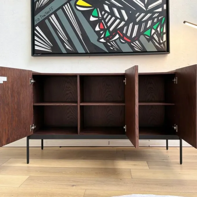 Parlor Buffet - Moyen
