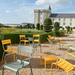 Petite table basse / Repose pieds Luxembourg