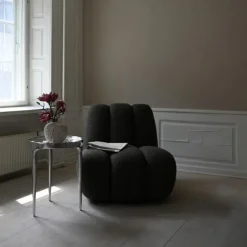 Phantom Table
