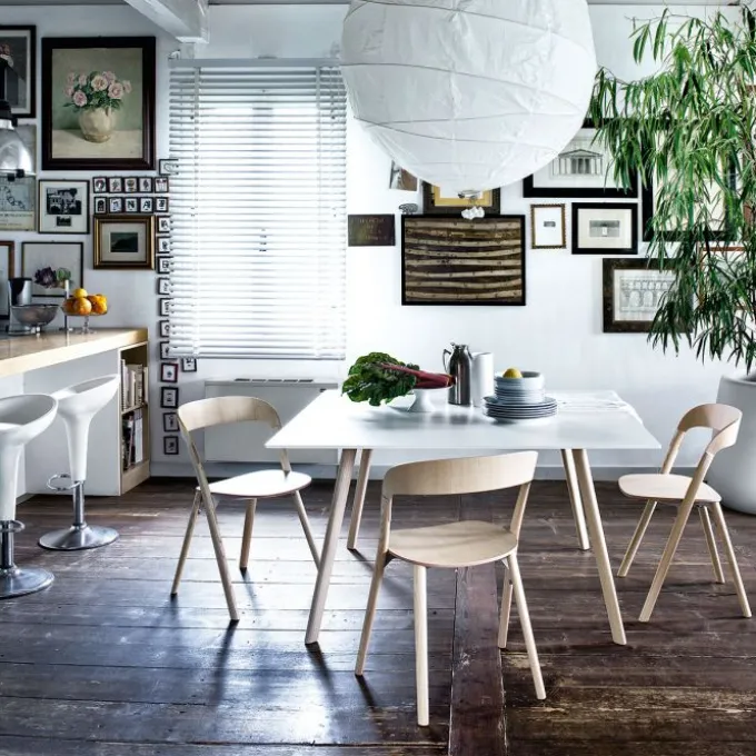 Pilo Table