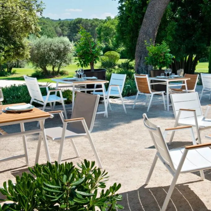 Pilotis - Fauteuil Batyline