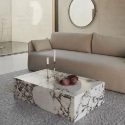 Plinth Bas