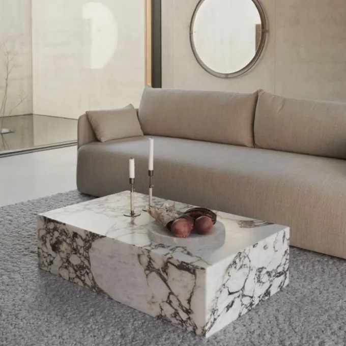 Plinth Bas