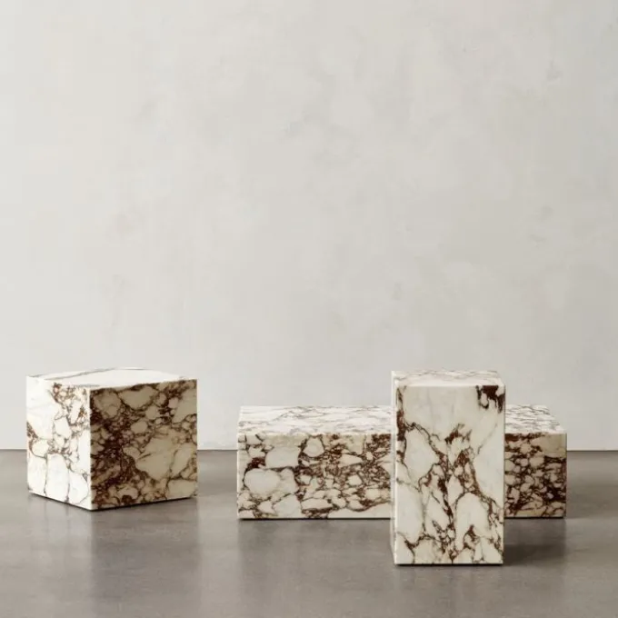 Plinth Cubique