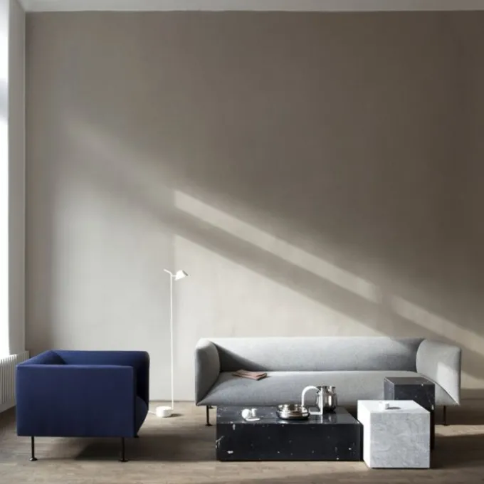Plinth Cubique