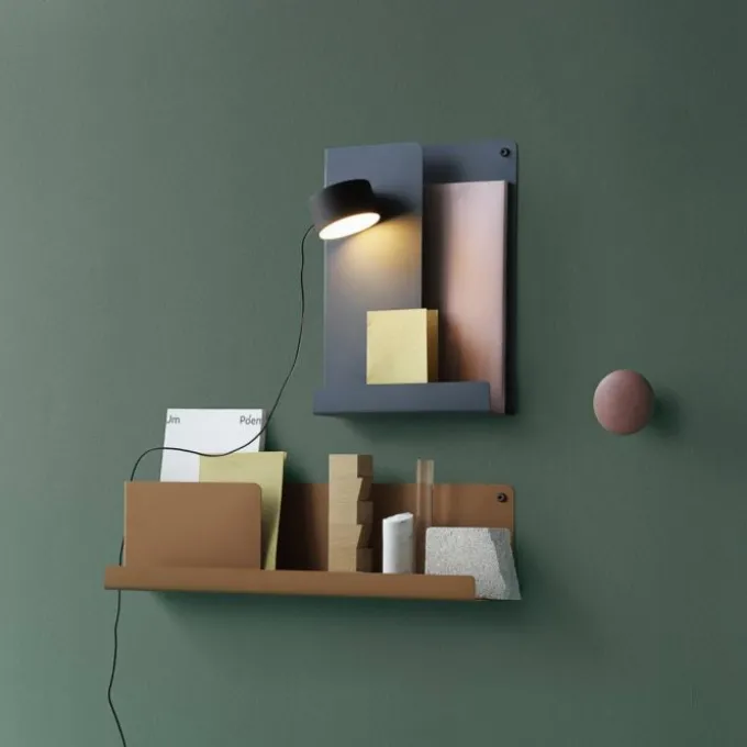 Post Wall Lamp