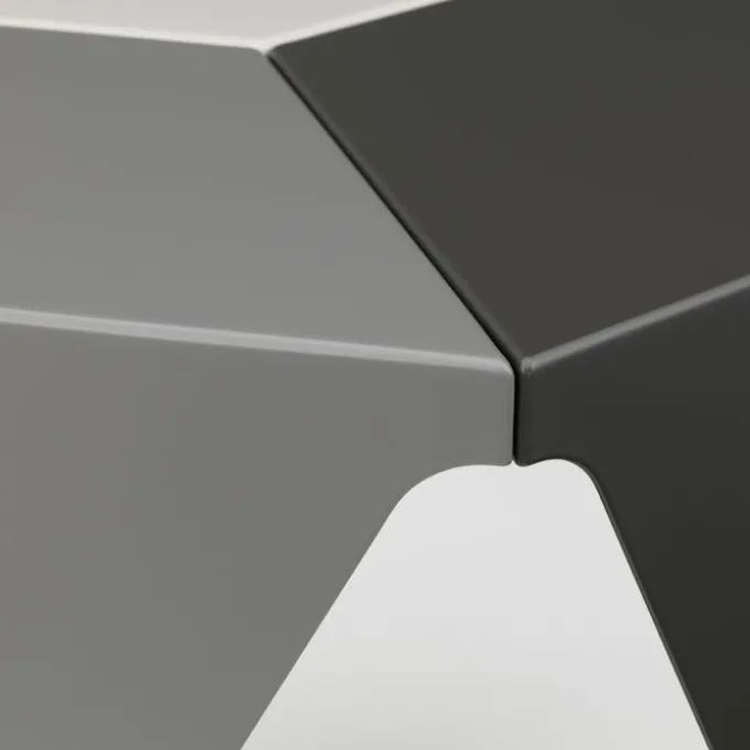 Prismatic table