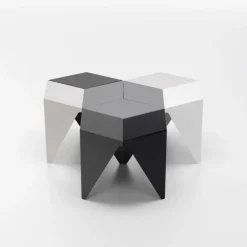 Prismatic table