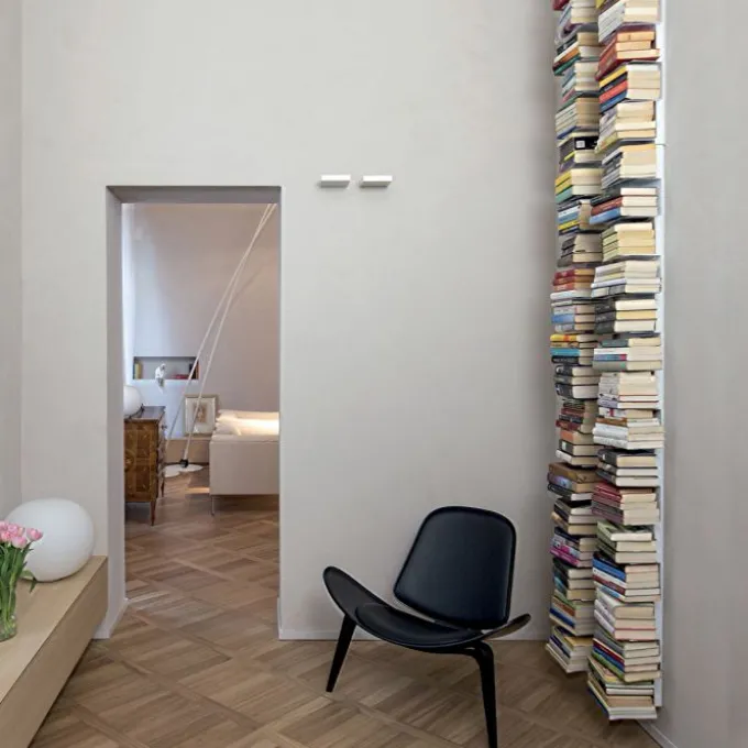 Ptolomeo Wall