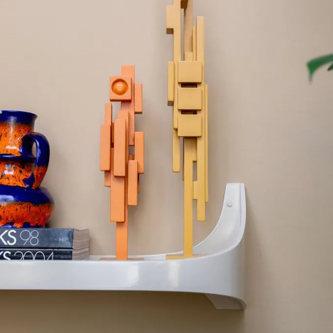 Retro shelf