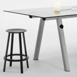Revolver Tabouret