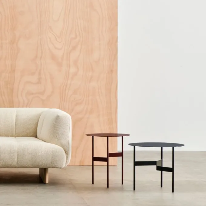 Shim coffee table