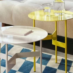 Shim coffee table