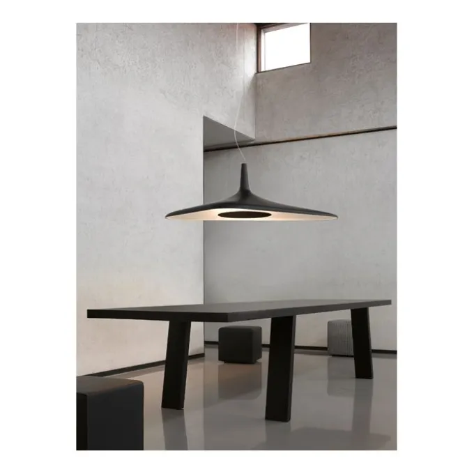 Soleil Noir Suspension