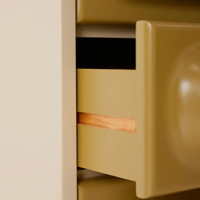 Space armoire