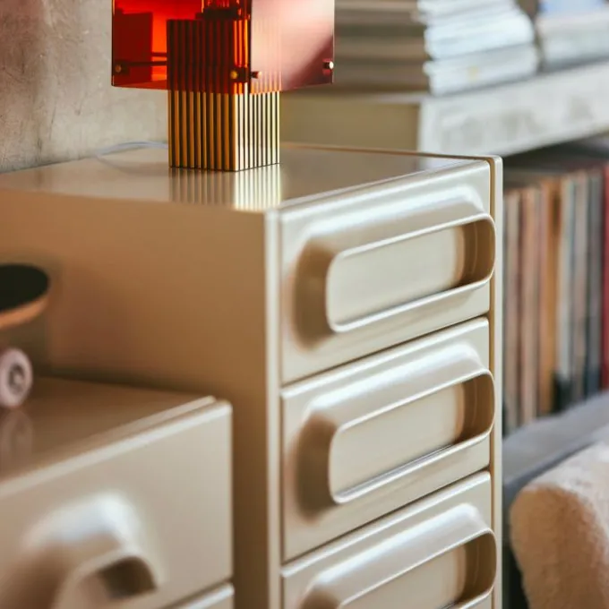 Space armoire