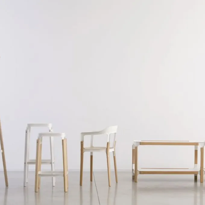 Steelwood Chaise