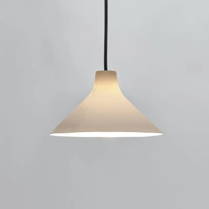 Suspension Seam