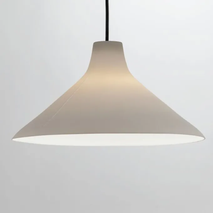 Suspension Seam