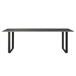 70/70 Table