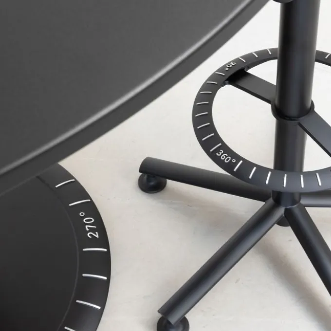 360° table
