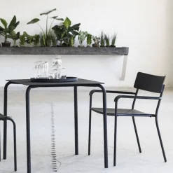 Table Carré August