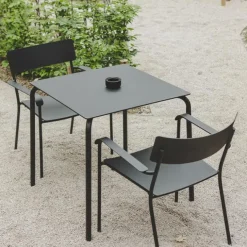 Table Carré August