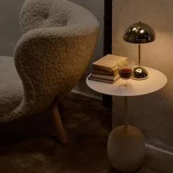 Table Lato