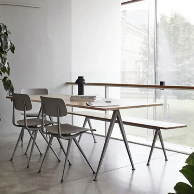 Table Pyramide 02