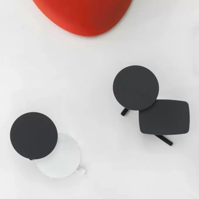 Table - Yo