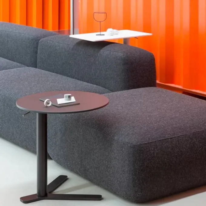 Table - Yo