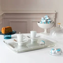 Teatime plateau