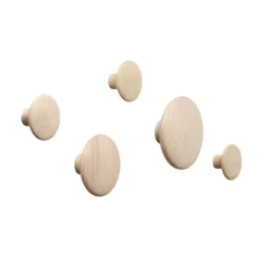 The dots 5 patères