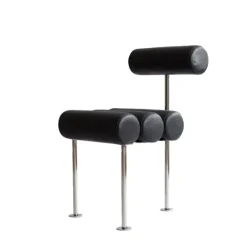 The Hiro Chaise