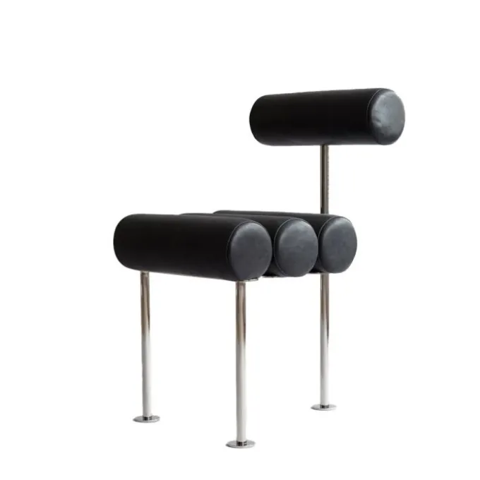 The Hiro Chaise