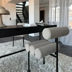 The Hiro Chaise