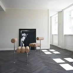 The Hiro Chaise